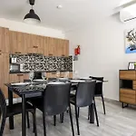 F9 Room 1, Private Double Room With Private Bathroom In Shared Flat