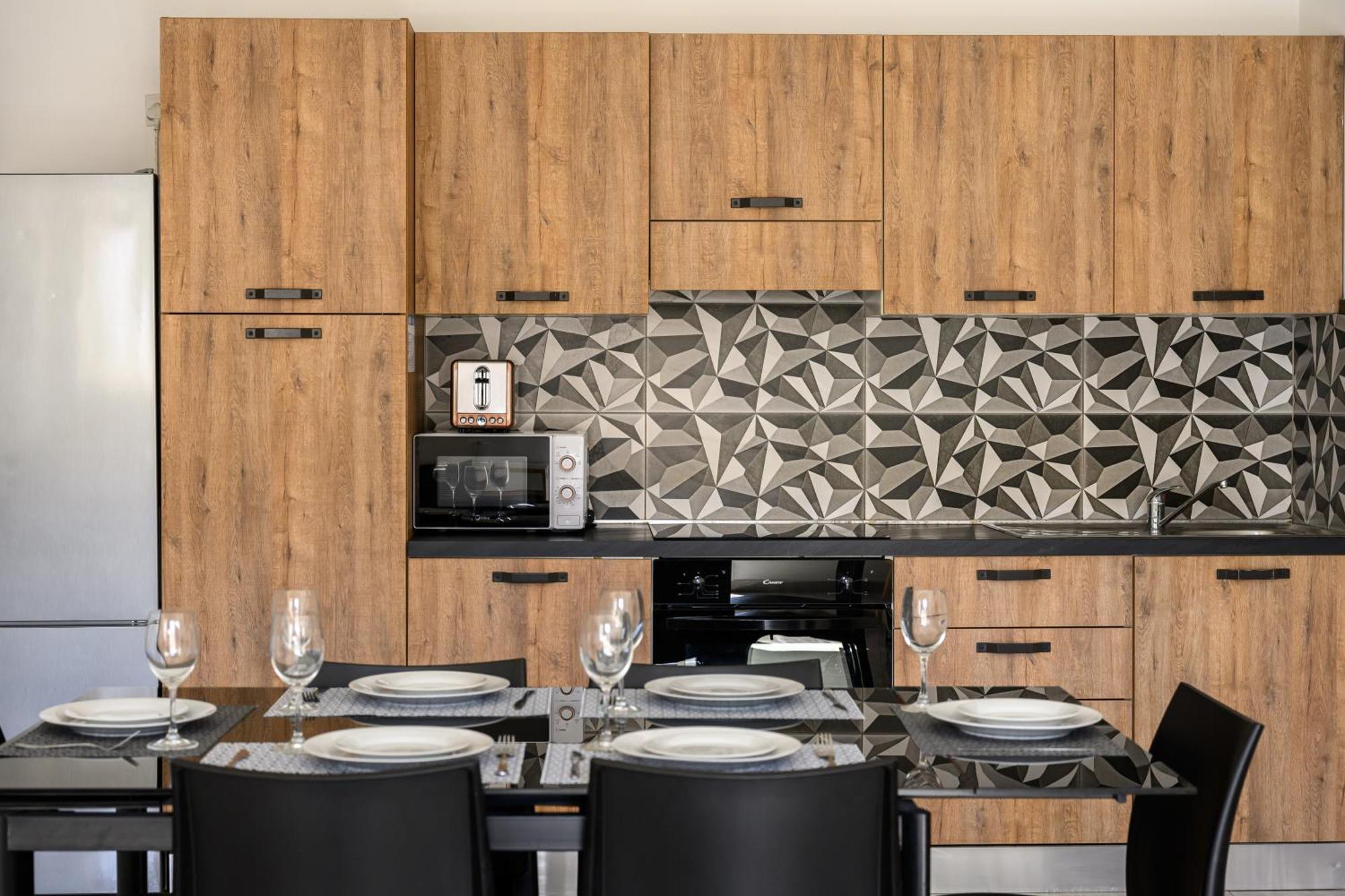 Alloggio in famiglia F9 1, Private Double With Private Bathroom In Shared Flat *