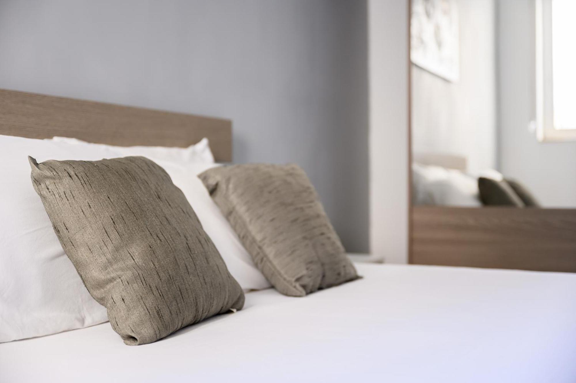 Alloggio in famiglia F9 1, Private Double With Private Bathroom In Shared Flat *